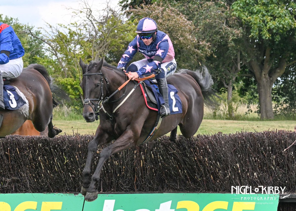 FOBRacing's tweet photo. Third Time Lucki fine after his win #TeamFOB https://t.co/I8M3xEIaCq