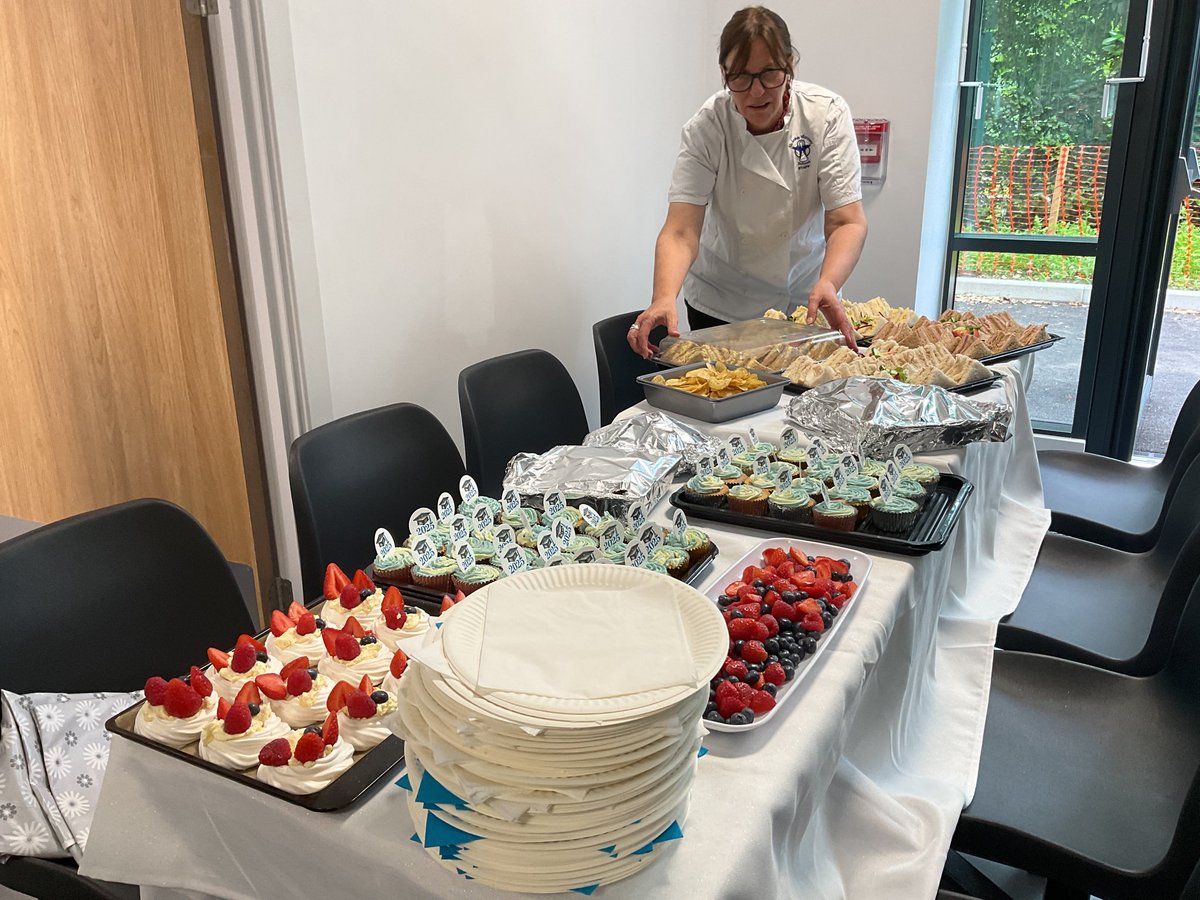 After our leavers service <a href="/StJohnVianneySc/">St John Vianney School</a> <a href="/SjvMiss/">MsNesbitt</a> hospitality + catering class helping to produce food and serve our guests. It was a wonderful time to celebrate 🥳 + say goodbye with our students, parents and carers