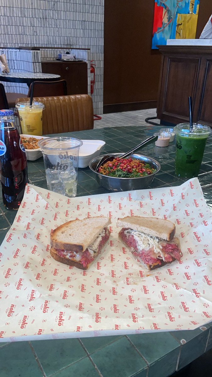 iD4vd's tweet photo. The best lunch https://t.co/smXLPF67oS
