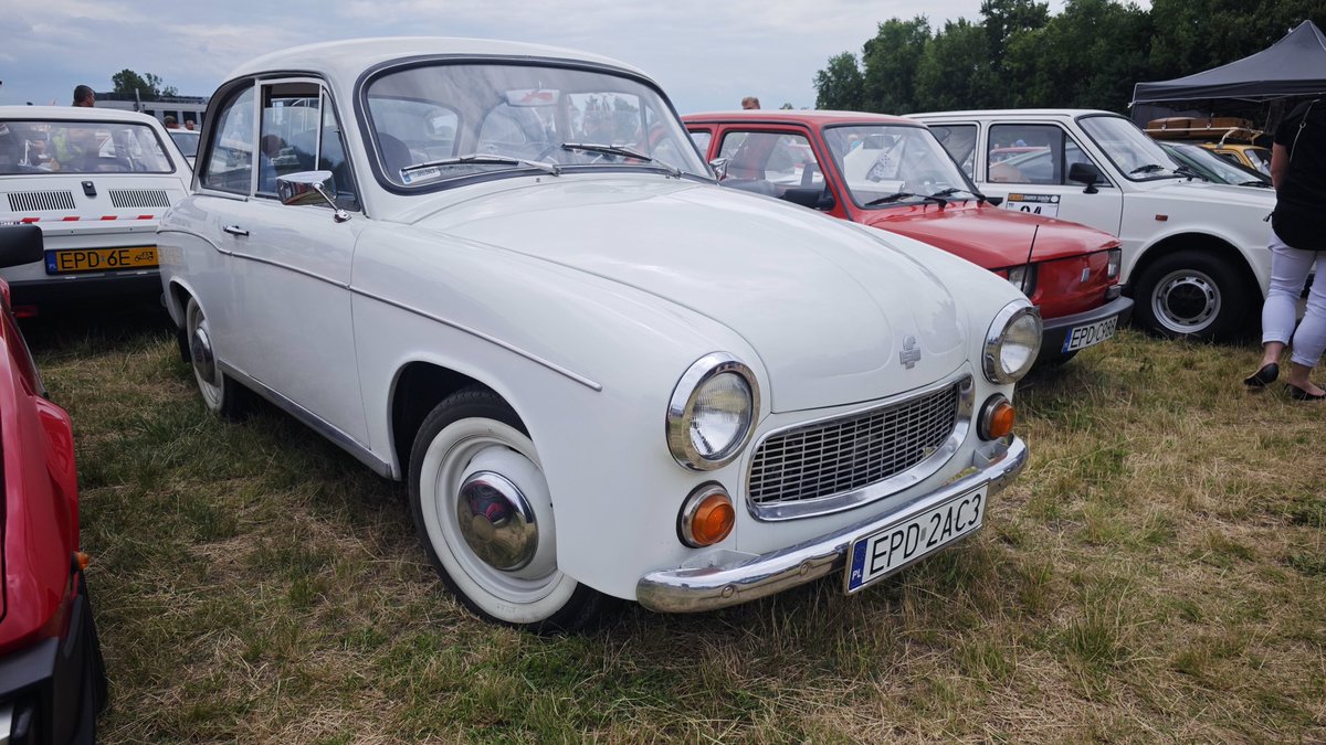 MarcinM46's tweet photo. #Syrena 😍 https://t.co/4CDPBAMrHw