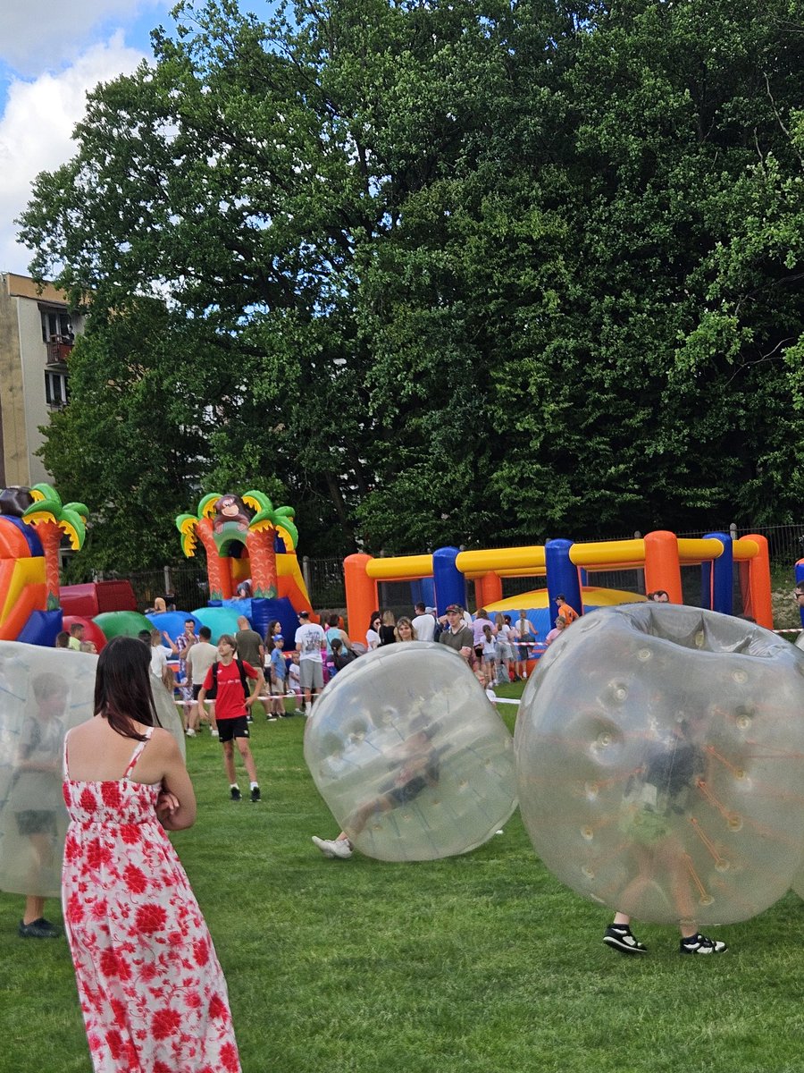 SKMLMotorowcy's tweet photo. Dzisiaj z @MotorLublin gościmy na Festiwalu Barwy Lata w Kraśniku. Wpadajcie do nas 🌞 https://t.co/SApdZhVCuX
