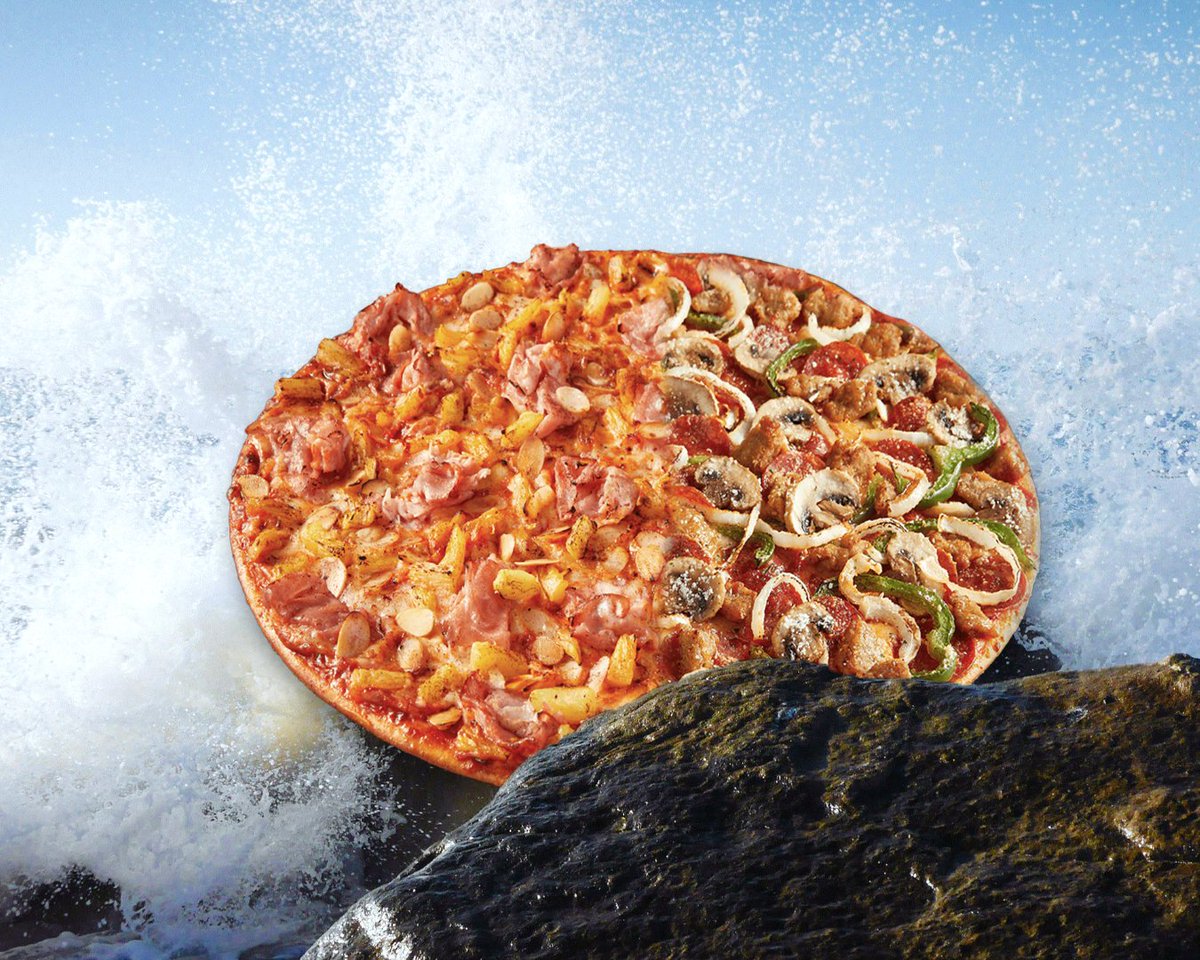 I wanna be where the pizzas are. I wanna see, wanna see them cooking. 
What’s that one with the pineapple? Oh, Hawaiian! 
Not sure what I want. Maybe The Works? Why can’t I have a little of both? What will it be? Donatos can briiiing the best of both worlds!