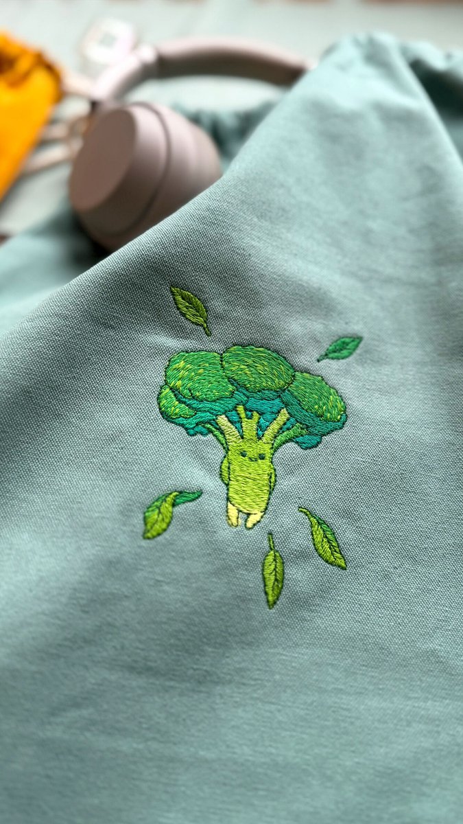 andthegrunlings's tweet image. And another adorable embroidered product: colorful gym bags - fair trade and organic. Which one would be your companion? Check out more options online :) #art #embroidery #gymbag #cuteart #cuteembroidery #fairtrade