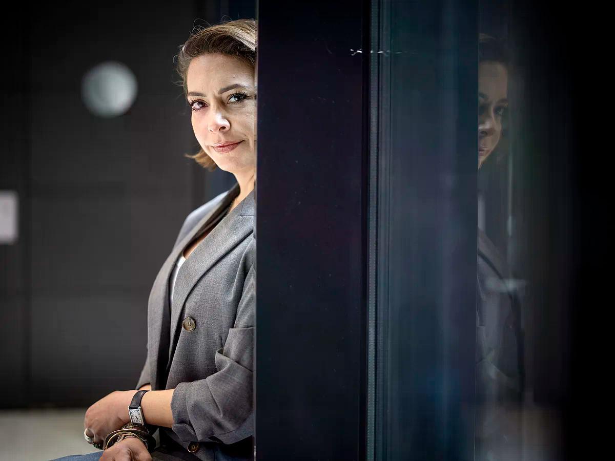 Ana Katiria Suárez, una abogada amenazada de muerte: "A mí me da igual quién seas, como si eres un actor famoso de Netflix. Estos tipos se creen intocables porque tienen mucho dinero" elmundo.es/yodona/actuali…