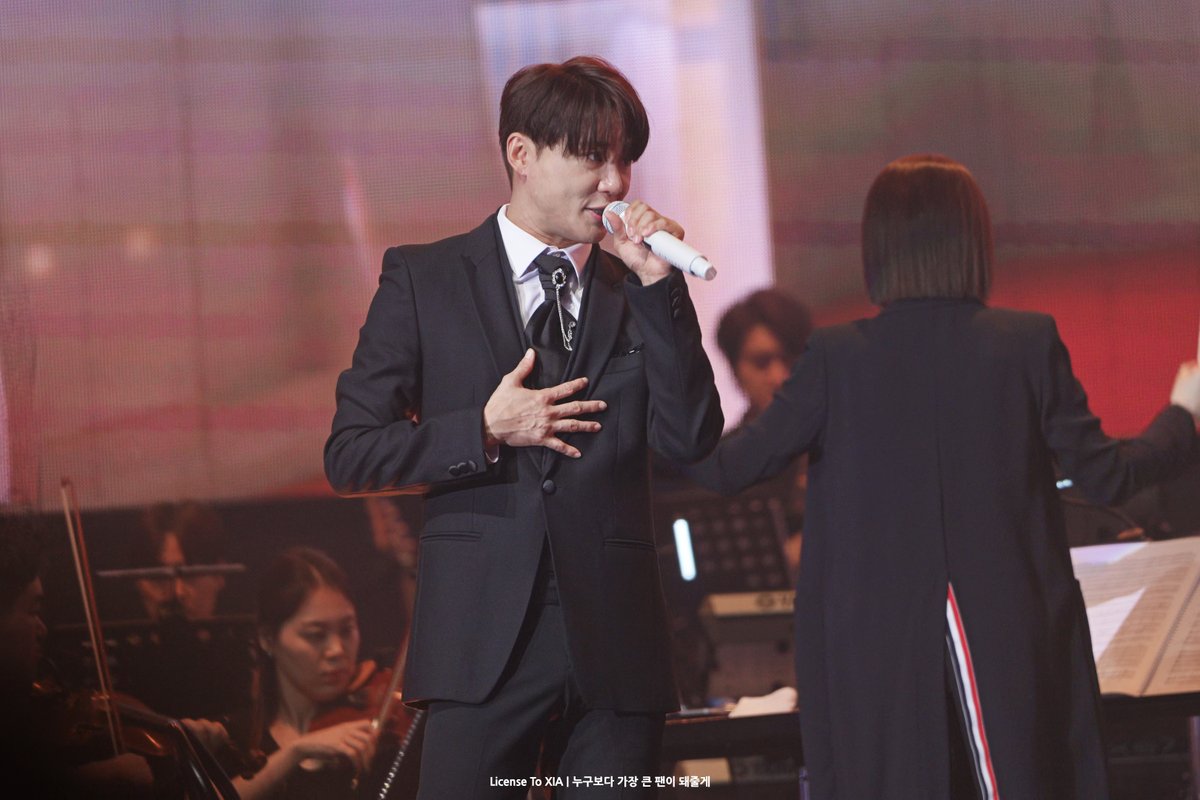 LicenseToXIA's tweet image. [4K] 20250629 2025 PALMTREE ISLAND 3rd GALA CONCERT | 김준수(F), 김소현 - 내일로 가는 계단 (뮤지컬 더 라스트 키스)
📎 youtu.be/r6oibiA-MD0

#XIA #김준수 #ジュンス