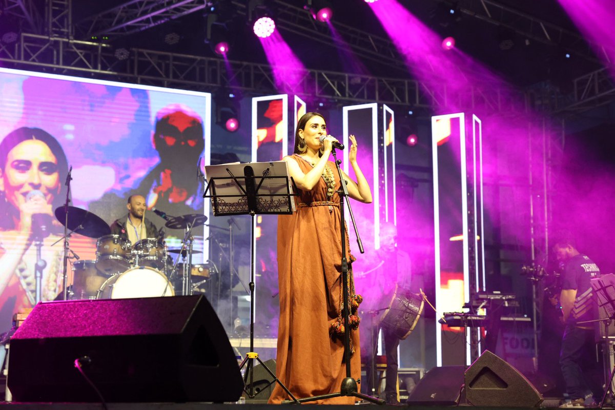 OSC_OCS's tweet photo. 🇹🇳Asma Othmani opens the stage on the last day of the Festival!

An extraordinary Tunisian artist who elevates sound culture with her masterful blend of timeless Arabic melodies and a contemporary musical vision.

Her voice, deeply rooted in tradition yet surprisingly modern, creates a profound artistic dialogue between generations.