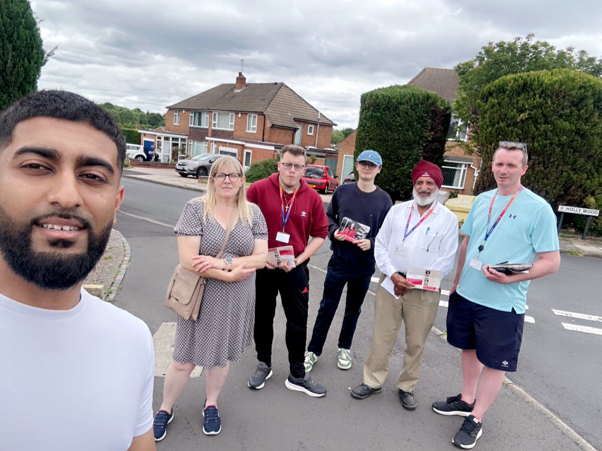 Cllr Sohail (@cllr_sohail) on Twitter photo Out on the doorstep in Charlemont with Grove Vale and Great Barr with Yew Tree, some good conversations and a lot of casework picked up. <a href="/WMLabour/">West Midlands Labour</a> <a href="/SandwellLabour/">Sandwell Labour</a> <a href="/SarahCoombesWB/">Sarah Coombes for West Bromwich</a> Out on the doorstep in Charlemont with Grove Vale and Great Barr with Yew Tree, some good conversations and a lot of casework picked up. <a href="/WMLabour/">West Midlands Labour</a> <a href="/SandwellLabour/">Sandwell Labour</a> <a href="/SarahCoombesWB/">Sarah Coombes for West Bromwich</a>