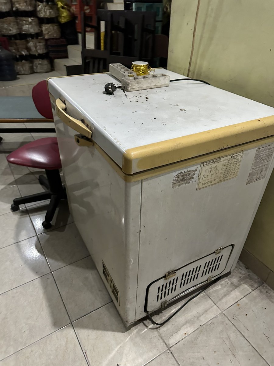 emaadelaide's tweet photo. Ada mesin mie, freezer, kulkas, ac, monitor dll jugaaa yaa

Boleh nego aja yaa, jual murah tp masih masuk akall 🥰 https://t.co/5nhOq7dDcZ
