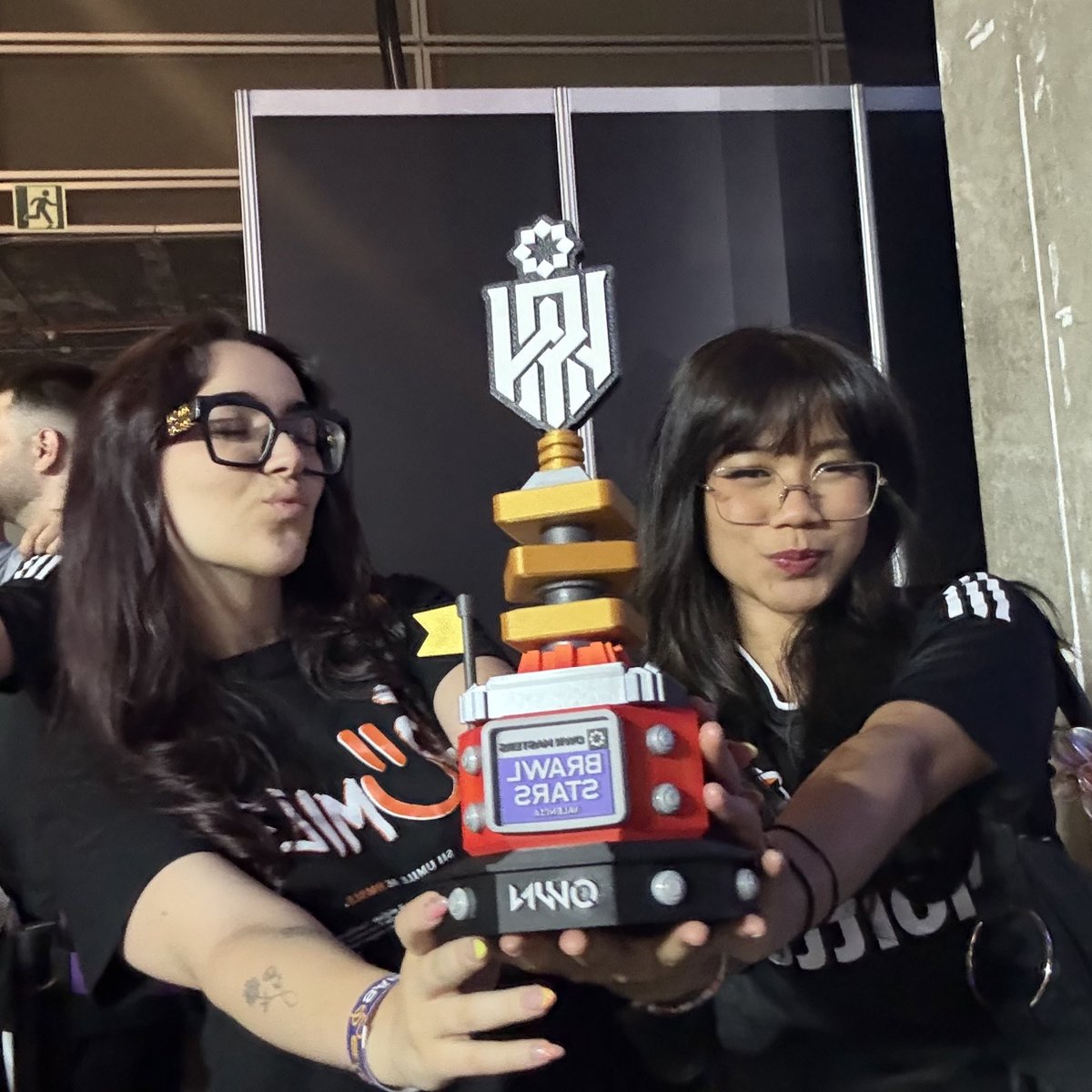 HMB Cath tweet media