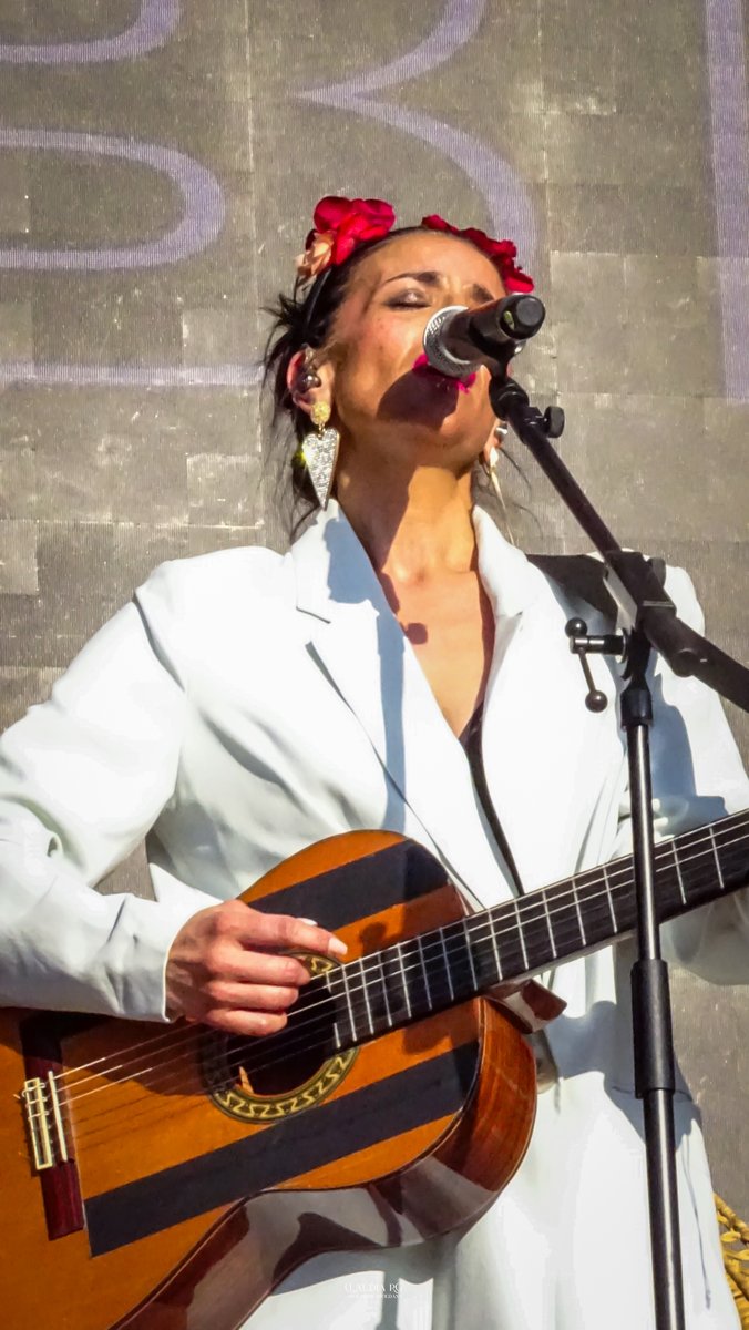 News Bemol 🎶 (@newsbemol) on Twitter photo ☀️ El <a href="/Conexion_Spain/">CONEXIÓN (Festival + Ciclo + TV)</a> dejó una edición cargada de aniversarios, emociones y música en directo.
🎉 Bebe y Elefantes, Mikel Izal, Trueno, Delaporte, Shinova, Mala Rodríguez…
📝 newsbemol.wixsite.com/news-bemol/pos…
#ConexiónValladolid #NewsBemol #Festival ☀️ El <a href="/Conexion_Spain/">CONEXIÓN (Festival + Ciclo + TV)</a> dejó una edición cargada de aniversarios, emociones y música en directo.
🎉 Bebe y Elefantes, Mikel Izal, Trueno, Delaporte, Shinova, Mala Rodríguez…
📝 newsbemol.wixsite.com/news-bemol/pos…
#ConexiónValladolid #NewsBemol #Festival
