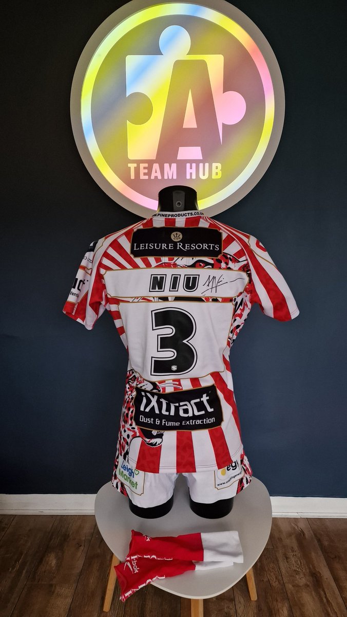 LLRL_Foundation's tweet image. Current Bid is £475 time:1655
This is your chance to own a unique piece of club history and you'll help the foundation and our A Team Hub raise funds to help us continue the vital work we do in the community.