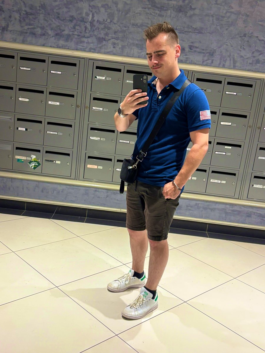 #LGBTQIASummerVibes
Le courrier n’était pas ouf, mais la pose oui 💪👌😎