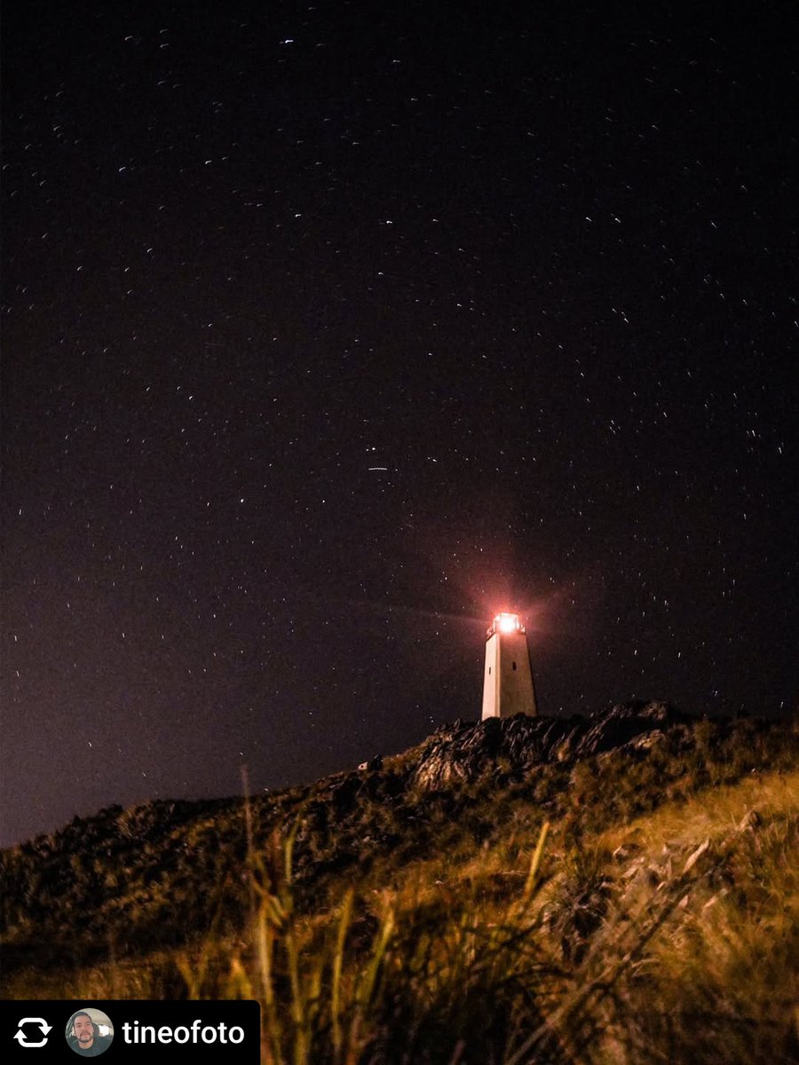 ClimaMgta's tweet photo. De • @tineofoto Faro Francés en la isla "El #GranRoque" del Archipiélago #LosRoques 🌊🏝️
Fotografía de larga exposición, hora 3:30am. https://t.co/yQPnHzVGsk