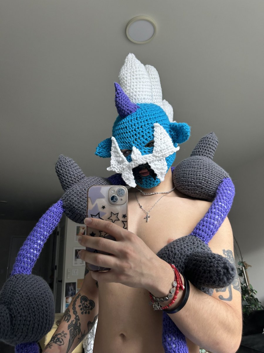 CR0SLAYER's tweet image. SUPPORT A QUEER ARTIST :)
(featuring my fav projects)
venmo: croslayer
cashapp: $cr0slayer
paypal: Donavyn Reyes