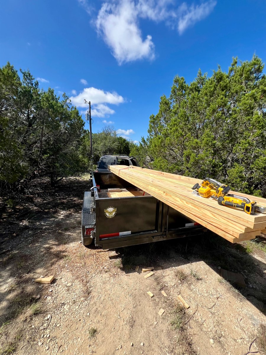 Putting rafters on a building I’m constructing for my business, using money I earned from my job, at the speed of cash, so I can pay off my property using my property.

American Dream 🇺🇸 is alive in Texas
