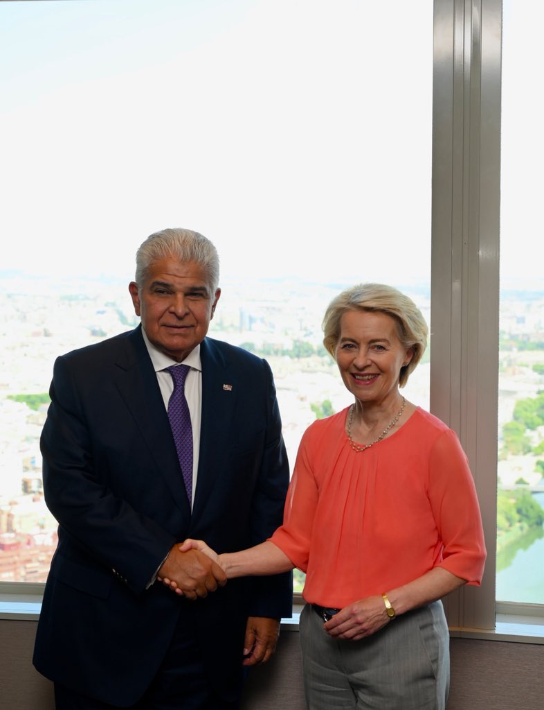 Ursula von der Leyen (@vonderleyen) on Twitter photo 📍in Seville, glad to meet the President of Panama <a href="/JoseRaulMulino/">José Raúl Mulino</a>
Global Gateway is here to support our 🇪🇺🇵🇦 partnership.
We’re investing in electricity connection with Colombia & the Panama City-David train.
These are great projects – let’s take stock at the EU-CELAC summit. 📍in Seville, glad to meet the President of Panama <a href="/JoseRaulMulino/">José Raúl Mulino</a>
Global Gateway is here to support our 🇪🇺🇵🇦 partnership.
We’re investing in electricity connection with Colombia & the Panama City-David train.
These are great projects – let’s take stock at the EU-CELAC summit.