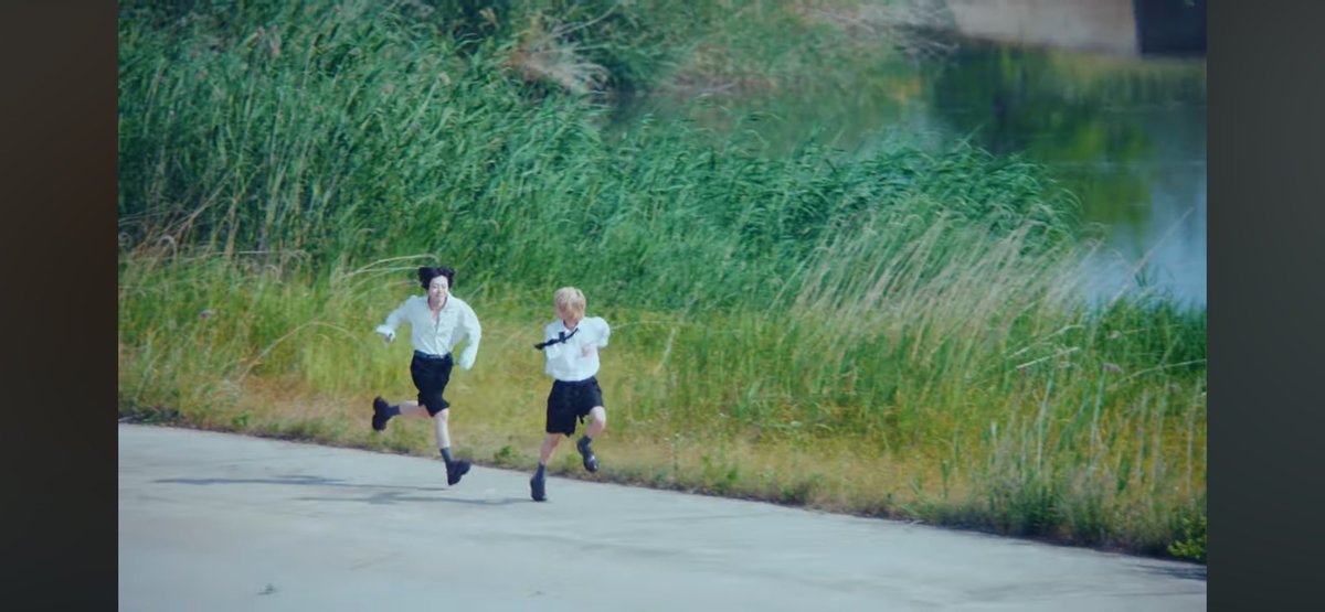 JsCONCEPT07's tweet photo. Parang need natin ikalma ang ating mga sarili sa paparating na bagyo. Typhoon AHOF Rendezvous.

RENDEZVOUS WITH AHOF
#AHOF_Rendezvous_Teaser
#아홉_만나기로해
#WHOWEARE #AHOF https://t.co/ZjlXEUi9zr