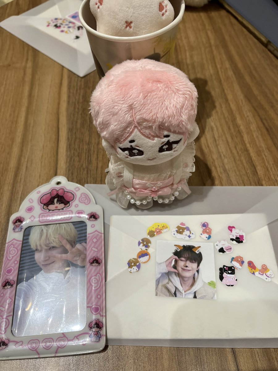 _sunshinekim's tweet photo. when i saw this cse sabi ko “ah dito ako pupunta” thank u for this cse and thank u for your life kim sunoo. ‘di man kami sumakses ni jjae sa raffle, nag enjoy naman kami so much HAHAHAH🩷💛

 #ARHCTS #HereComesTheSUN https://t.co/K41UuseKMR
