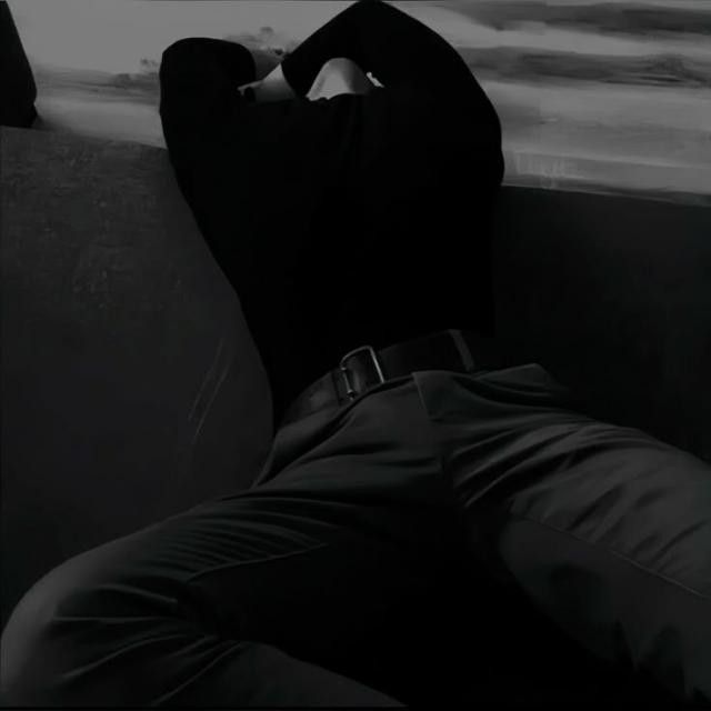 I'm never gonna let you close to me Even though you mean the most to me 'Cause every time I open up, it hurts So I'm never gonna get too close to you Even when I mean the most to you
In case you go and leave me in the dirt.