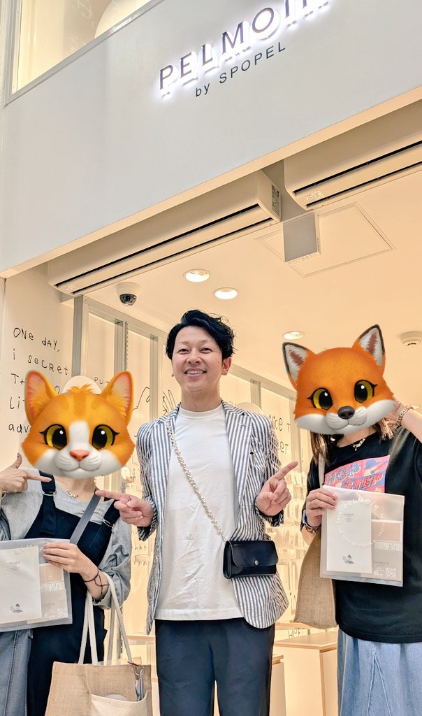 ridomi888's tweet photo. 今日はナオトのLIVEの前に、ナオ友ちゃんと、ドディさんの神戸の真珠屋さんへ😊ナオトの曲でお迎えしてくれて、NAOTOネックレスも用意してくれてた🥹💚めちゃめちゃかわいいー😍😍😍
ナオ友ちゃんとオソロで🎶
お気に入り😊💕ドディさんありがとう〜(*´︶`*)ノ゙☆
#SPOPEL
#PELMOIR
#神戸の真珠屋さん https://t.co/LMoJ2HyFBP