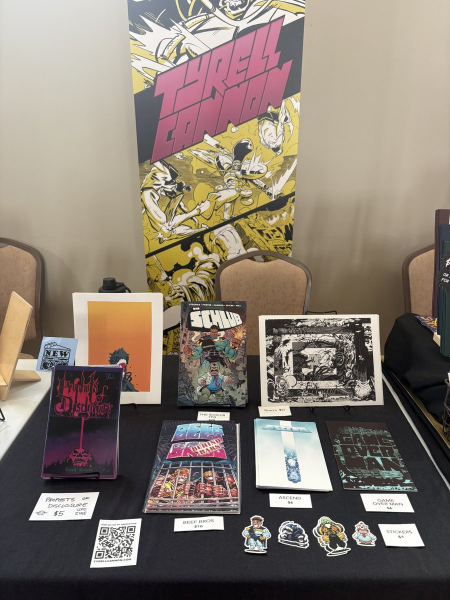 TCannonComics's tweet image. @cakechicag day 2! Also last copy of GAME OVER MAN (maybe ever?)
