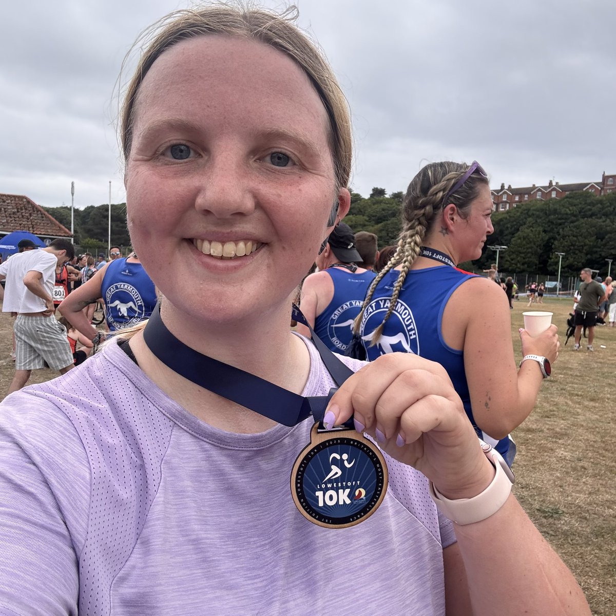 Sorry for being quiet on here. Truth is, I’m still struggling a lot mentally BUT today I did a 10k, and got a medal, so that’s something!! 😊