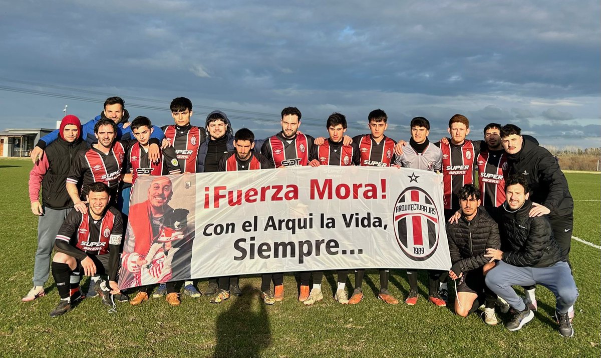 arquitecturajrs's tweet photo. ¡𝗙𝗨𝗘𝗥𝗭𝗔 𝗠𝗢𝗥𝗔!

Todo tu familia del Arqui está contigo @gonzamoratorio! 💪🏻

#ConElArquiLaVida 🇾🇪 https://t.co/4wBtTEj56i