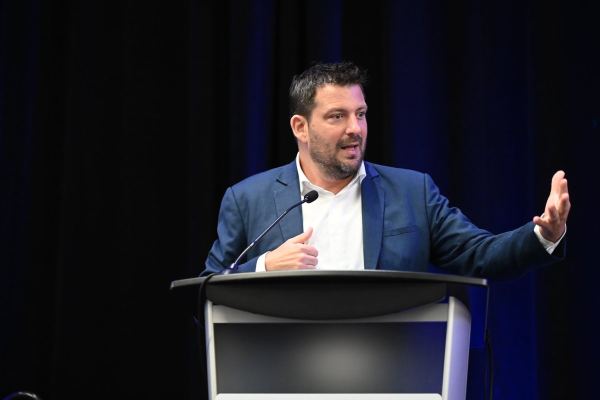 AndreaGiuricin's tweet image. I have the opportunity to discuss about #liberalization of #HighSpeedRail in Italy here at #APTA #rail conference.
And today, in the 3 P committed, I will explain better how this kind of reform could work on the NorthEast Corridor in the United States.
Track Access Charge and