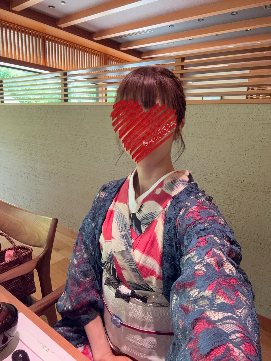 夏着物始めました。
マゼンタピンクに百合柄！