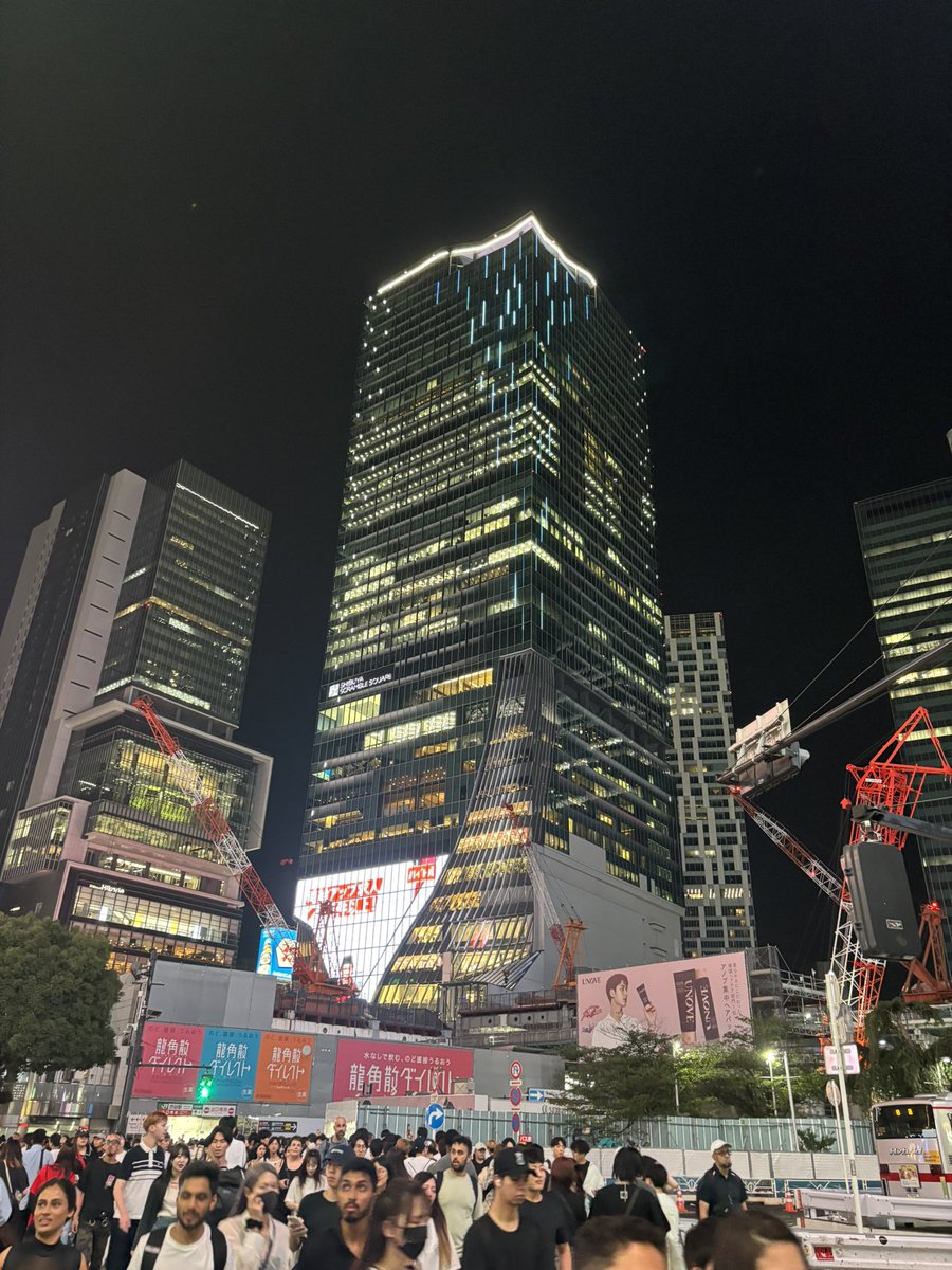 中華街行ったり渋谷散策したりした！
久しぶりの都会めちゃ楽しかったし中華街の小籠包とか美味しかった！
明日からまた頑張れそう