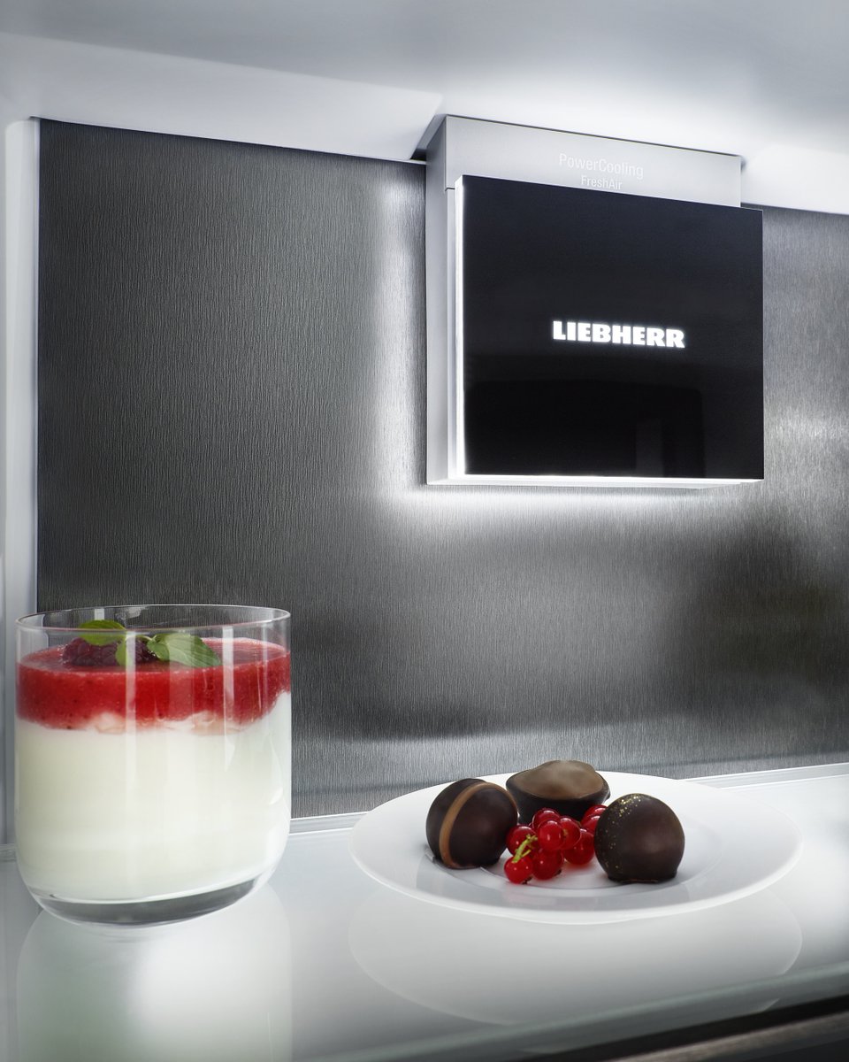 BlackSteel is a true icon 🖤 

Seamless, market-leading tech meets a timeless design that earned the 2024 Designerati Kitchen Product of the Year. 

Make your kitchen a masterpiece that lasts, and upgrade to an appliance that’s as powerful as it is beautiful.