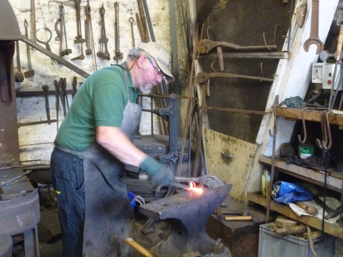 BookingsManager's tweet photo. Please visit our "place to discover" on any Wednesday from 10.30am, last entry 3.30pm, non-steaming for self guided tours.  Beam Engine, Clocks, Tradesmen's Tools, Blacksmiths &amp; Volunteers Demonstrating. Millie the Mill Cat Trail for younger visitors.  Gift Shop &amp; Tea Room open. https://t.co/bi3Q8UXPqe