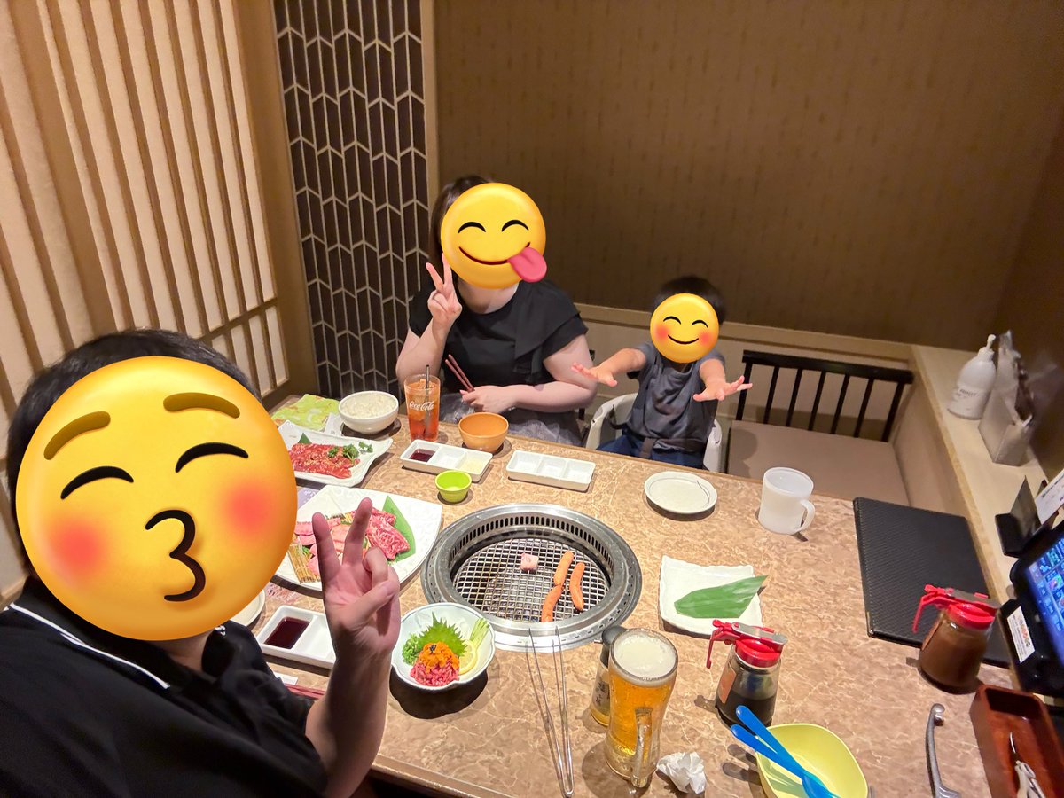 saltymound's tweet photo. きょうは肉の日
みんなごきげん https://t.co/vFiOxpHM37