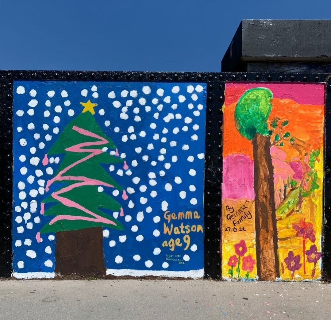 MillLaneBridge's tweet photo. Thank you to everyone who took part recently and helped freshen up  #MillLaneBridge murals.
To clarify: this was a #grassroots, communuty led project.Political rep or party should not use this project in campaign materials or political party comms without permission. #community https://t.co/fAqTaMbkfV