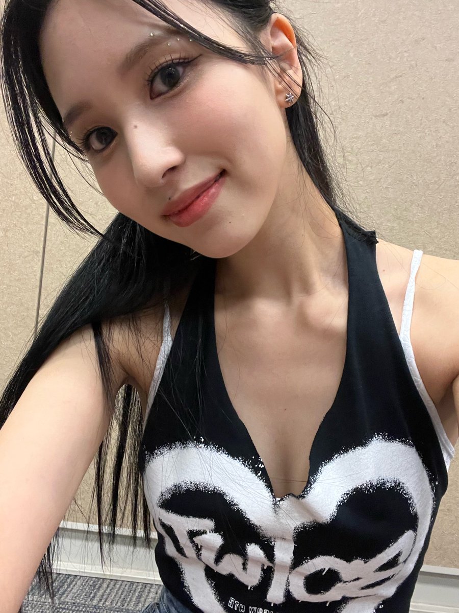 ____xKARINA's tweet photo. https://t.co/k6SdZBovfr
