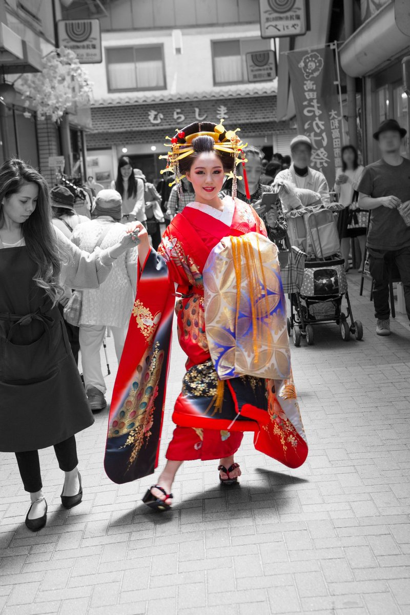 鬼滅の刃の遊郭編がTVでやってるようなので、花魁道中の時の写真をまた載せておきます😌

#鬼滅の刃
#遊郭編
#堕姫ちゃん