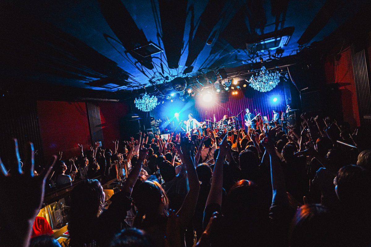 sid_staff's tweet photo. 【AKi】AKi Tour 2025 『Vermillion』
6/29(日) 梅田Shangri-La

セミファイナル大阪公演ありがとうございました！
次回はいよいよツアーファイナル！
7/13(日)渋谷で最高の夜を迎えましょう🔥

チケットはコチラ
https://t.co/uu7bYX0AZV

#AKi #AKi_Vermillion https://t.co/egiSp4rzar