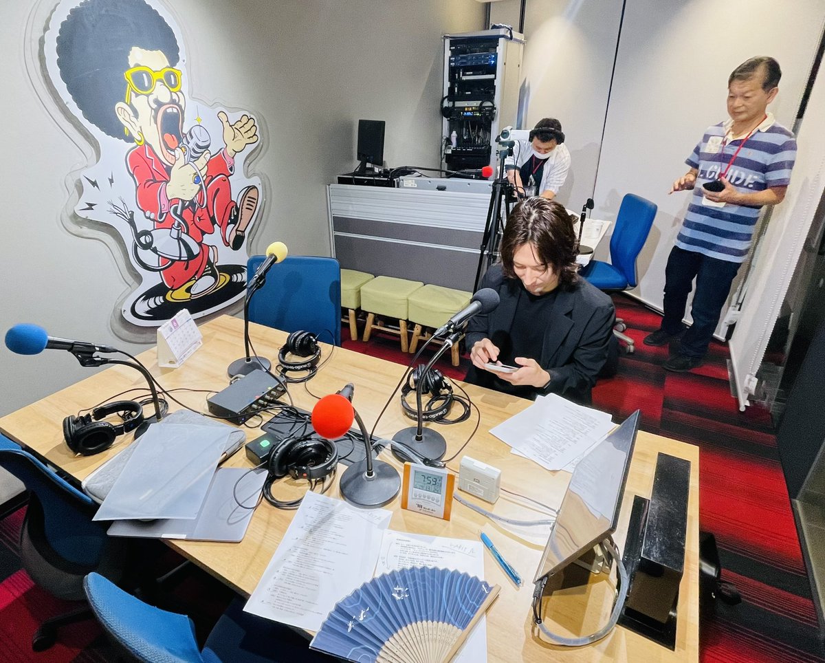 yasuhikowarita's tweet photo. え～。

我らが特殊音楽番組
《ミュージックテラス★WANTED》…

2020年7月から
2025年6月までの5年間…。
素晴らしきリスナーの皆様の
素晴らしき楽曲に支えていただきました。
感謝にたえません。

本当にありがとうございました😊
永遠に（？）お達者で〜〜〜‼️

#Mテラ
@TOLiLiUM
@sasakura_kana https://t.co/bhqX4VoyVs