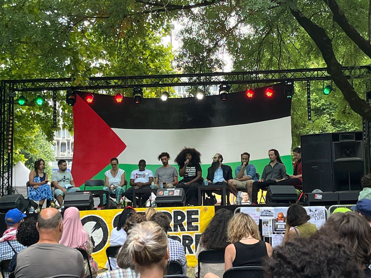 CoordinationCLS's tweet image. Retour en images sur l’incroyable weekend du 21 et 22 juin contre la tenue du salon de l’armement au Bourget à l’initiative du collectif @GuerrelaGuerre et en présence de nombreuses organisations et personnalités. 🇵🇸✊🏼
#UrgencePalestine #StopGenocide #FreePalestine