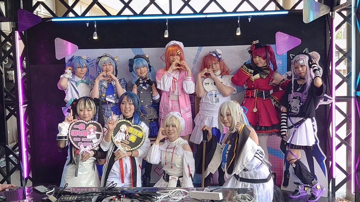 0322Kijn's tweet photo. 初参加!!
とってもオタクしてきた!
とても良き盛り上がりと良き雰囲気😁
クイズ大会で一緒になったsymnyさんにお兄さん!
ありがとうございました!
楽しかった!が!!!
自分はまだまだだなと痛感する一日でした🤔
また次回!必ず降臨する!!
#萬屋Gフェス
#ホロリス
#symny https://t.co/FsyGFfcoh8