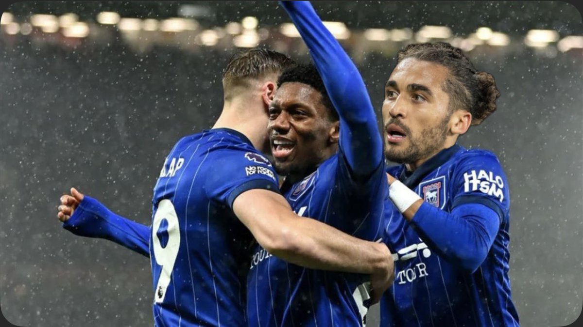 ThomasPaulUpson's tweet image. 🚨🚨 DLC spotted in copdock tescos while his car gets cleaned #itfc #EvertonFC #ipstransfer 
Here we go..