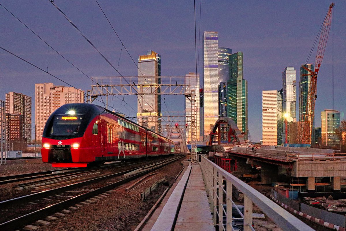 PEKHTography (@pekhtography) on Twitter photo When your commute has better views than your vacation photos ๐ธ๐ Peak urban flex happening at track level #CommuteBrag
#train #city #urban #skyscrapers #commuter #railway #infrastructure #sunset #metropolitan #transportation #modern #architecture When your commute has better views than your vacation photos ๐ธ๐ Peak urban flex happening at track level #CommuteBrag
#train #city #urban #skyscrapers #commuter #railway #infrastructure #sunset #metropolitan #transportation #modern #architecture