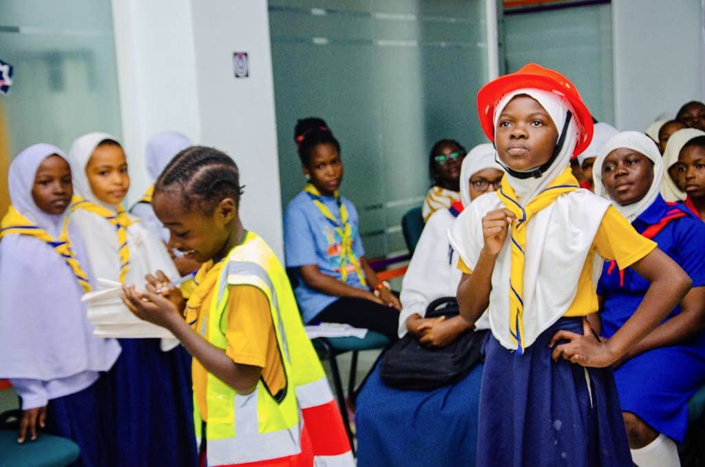 YessGirlsTGGA's tweet image. Building ideas into reality 🏗️🔧 — at the STEM Fair, our Girl Guides proudly represented Engineering, showcasing creative designs, smart structures, and problem-solving skills. 👷‍♀️ 

#STEMFair 
#GirlsInEngineering 
#YessGirlsMovement 
#YesGirlsCanDoSTEM 
#NationalSTEMFair