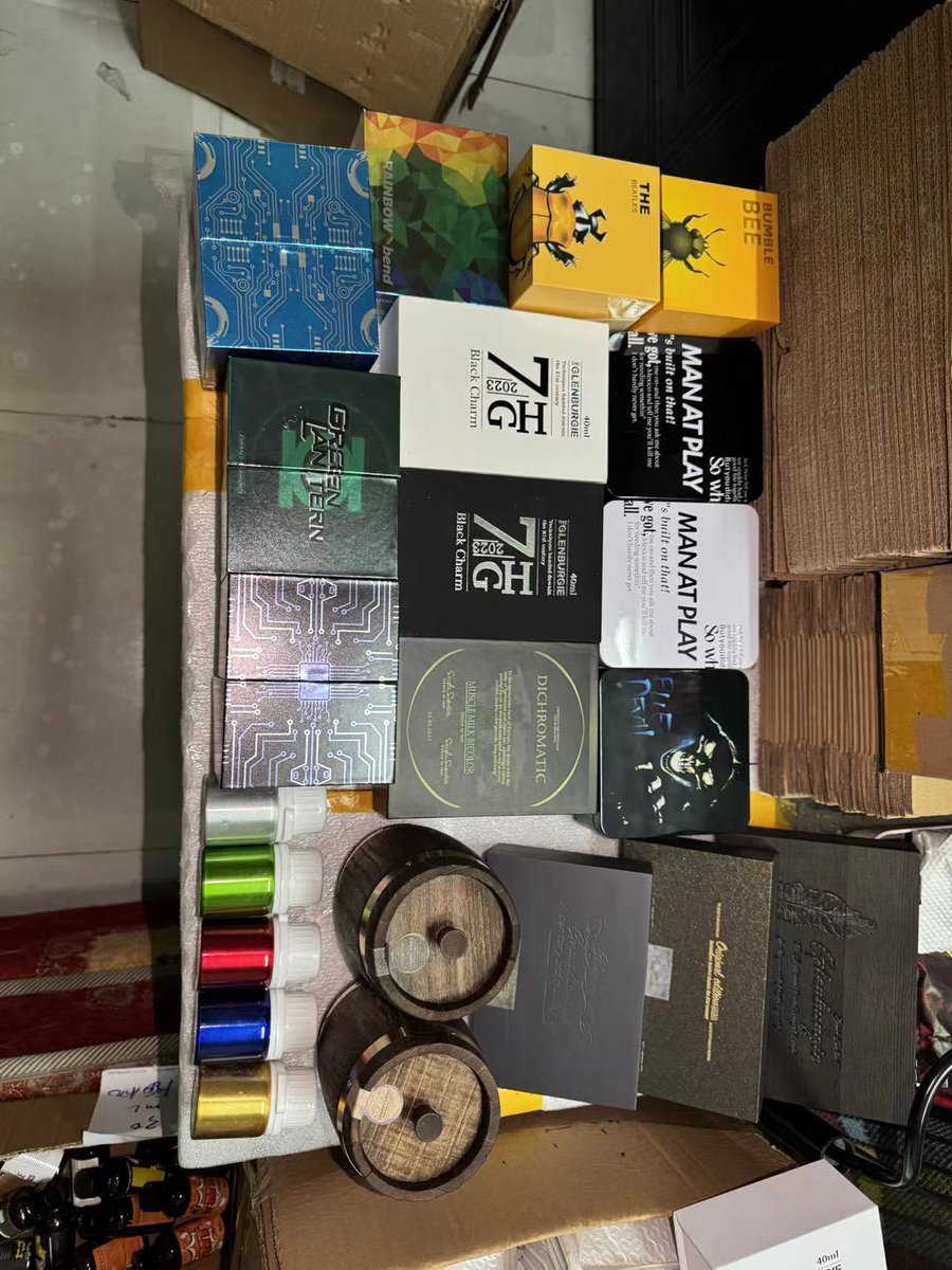 da1SsSsSM's tweet photo. 欧门直销，厂家直接发货，一手价格
Spin（斯滨）🔥
Rush（原液-套盒白莓-格兰绿钻）🔥
羚羊液（G液）🔥
虎王（0号胶囊）🔥
无效直接全退，不退评论区开放随便骂，让我身败名裂😁
没货了的宝子们速来咨询😁

#rush #G点液 #0号胶囊 #斯宾 #spin #蓝品会 #老犀牛 #骚0 #嗨操 #伟哥 #性药 #同志 #同性恋 https://t.co/709ptpnlVi