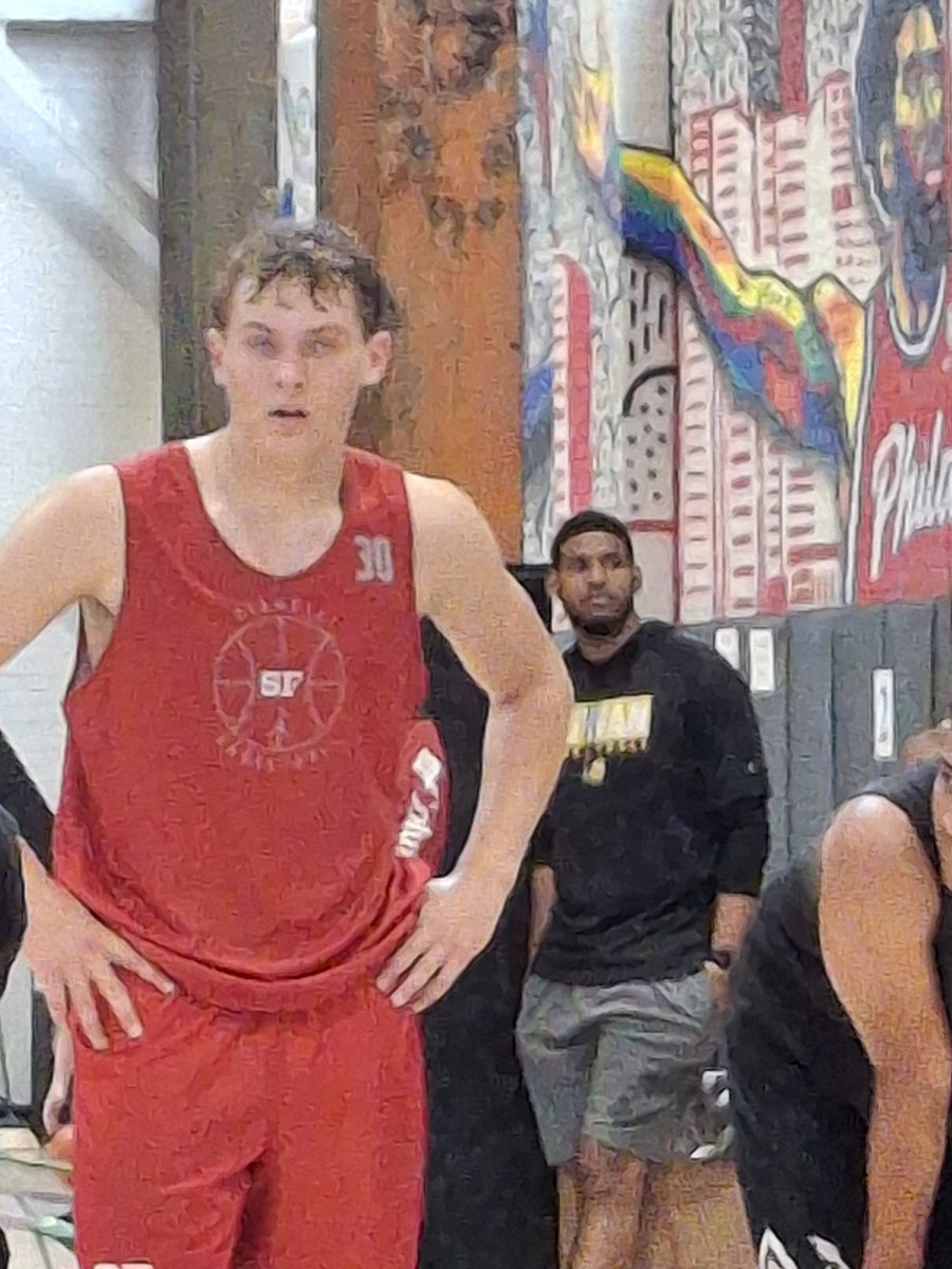 Saturday afternoon Eye-Catchers <a href="/PhillyHSLive/">Philly HS</a> from Sidwell Friends in their loss to N-G- 6'6" '26 Jalyn Collingswood #0 and 6'7" '27 Ian Condon #30