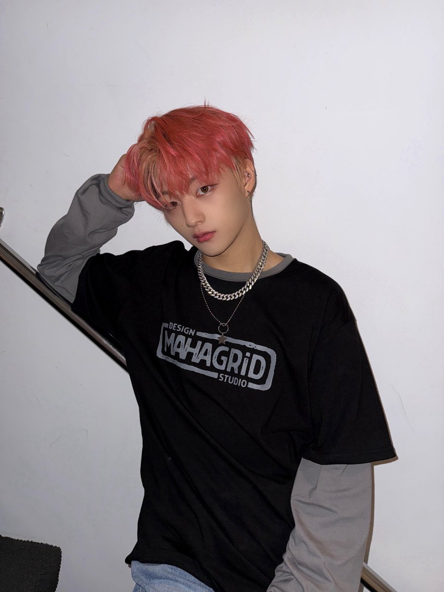 TIOT_NOW's tweet photo. [#우진]
이틀간의 대만 공연 너무 즐겁고 
행복한 시간이었어요
우리 다음에는 더 즐겁게 즐겨봐요☺

#최우진 #CHOIWOOJIN
#TIOT #티아이오티 https://t.co/Q605hk1ff7