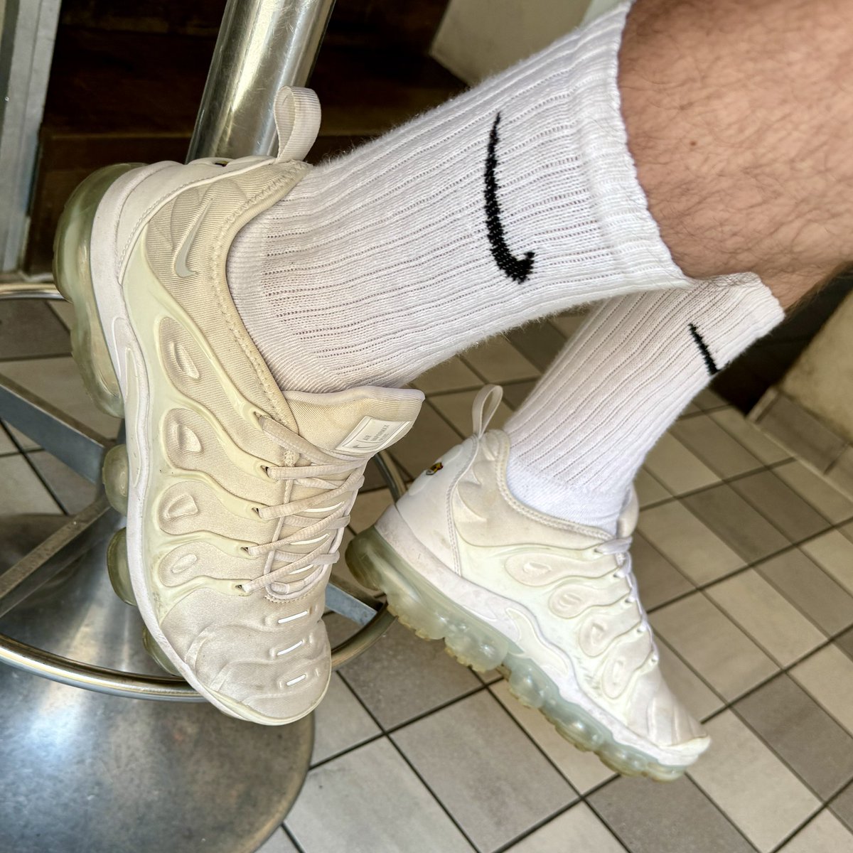 lovesox1990's tweet photo. 🫵👇👅👟😈😈 https://t.co/z2fBSzj7KL
