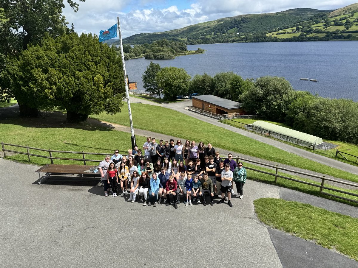 Cymraeg Y Bontfaen (@cymraegccs) on Twitter photo 🏴 Pawb yn gadael Glan-Llyn. Penwythnis hyfryd iawn gyda plant anhygoel. Diolch I staff <a href="/glan_llyn/">Gwersyll Glan-llyn</a> 🏴 Pawb yn gadael Glan-Llyn. Penwythnis hyfryd iawn gyda plant anhygoel. Diolch I staff <a href="/glan_llyn/">Gwersyll Glan-llyn</a>