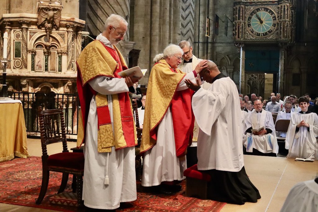 DioceseofDurham's tweet image. The summer sun was shining on Durham Cathedral today as eleven deacons were ordained by @Bishopofjarrow . A wonderful service with friends and family packing out the cathedral. Huge congratulations to all!🙏🙏🙏❤️