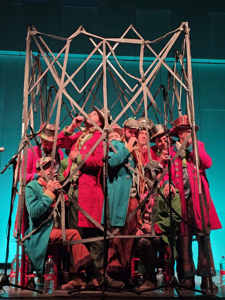 Un año más, <a href="/Carnavaluc/">Carnavaluc</a> volvió a ser un éxito rotundo, llenando de risas y humor el Auditorio Municipal.

👏 Gracias a todos los asistentes y grupos participantes por regalarnos una noche tan mágica.